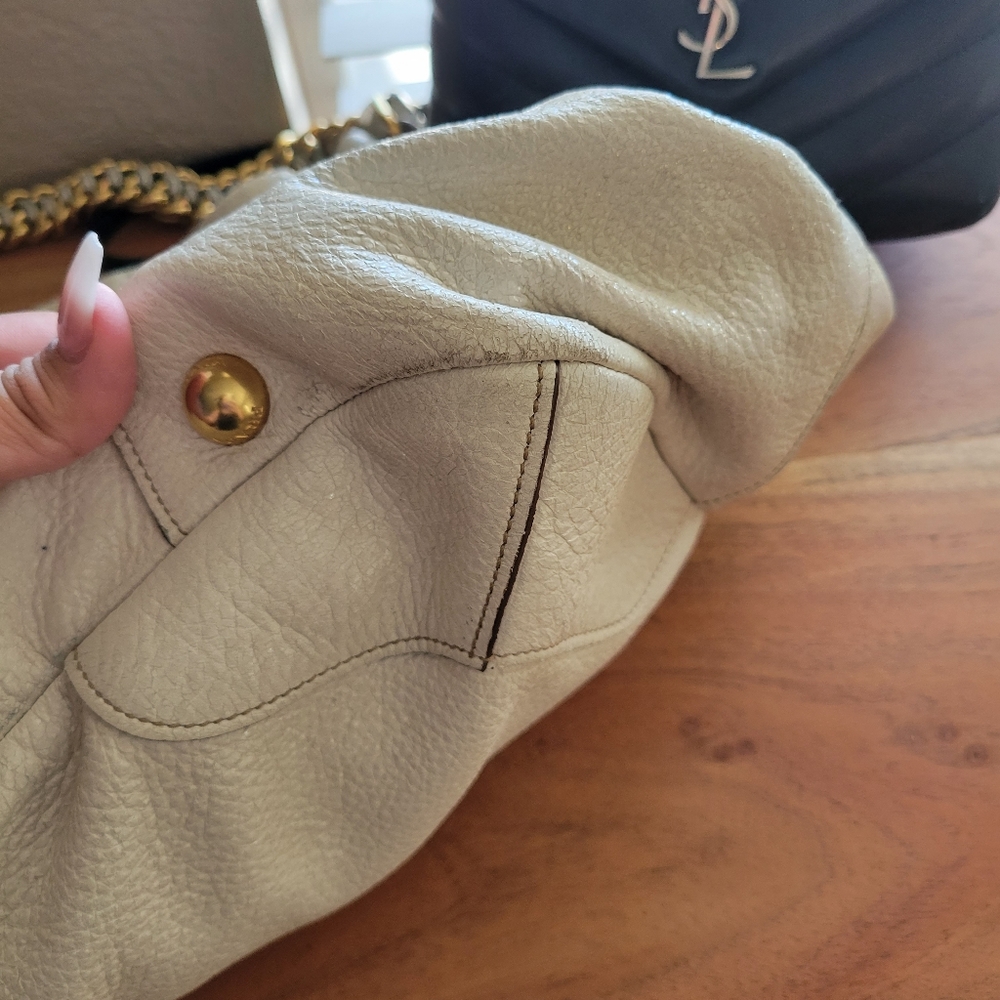 Prada | Authentic Hobo Leather Bag - Picture 12 of 16